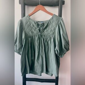 Old Navy Quilted Yoke Peasant Top in Sage Green